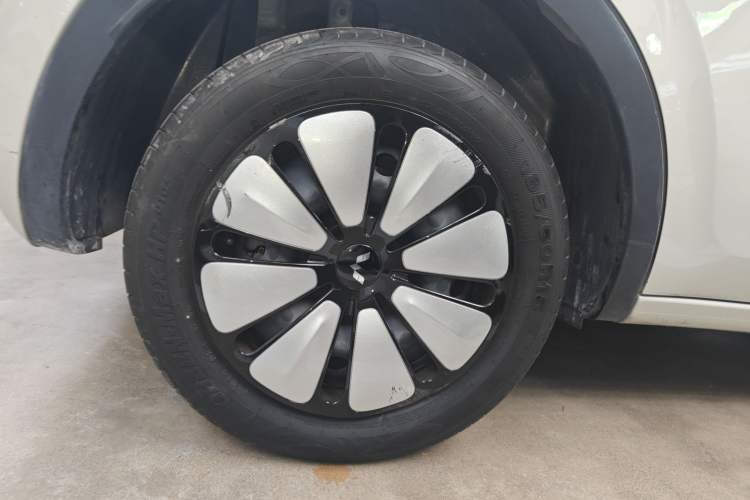 Used Wuling Bingo 2023 333 km Lingxi Connected+ Version
