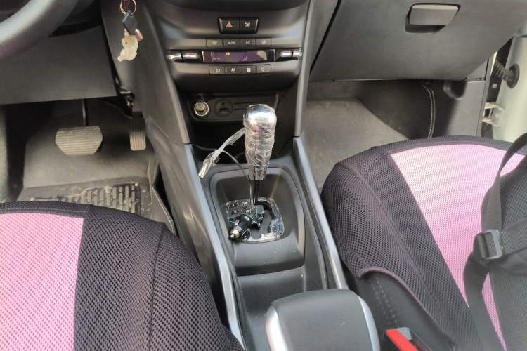 Used Peugeot 2008 2014 1.6L Automatic Fashion Edition
