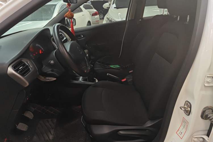 Used Peugeot 301 2016 1.6L Manual Comfort Edition
