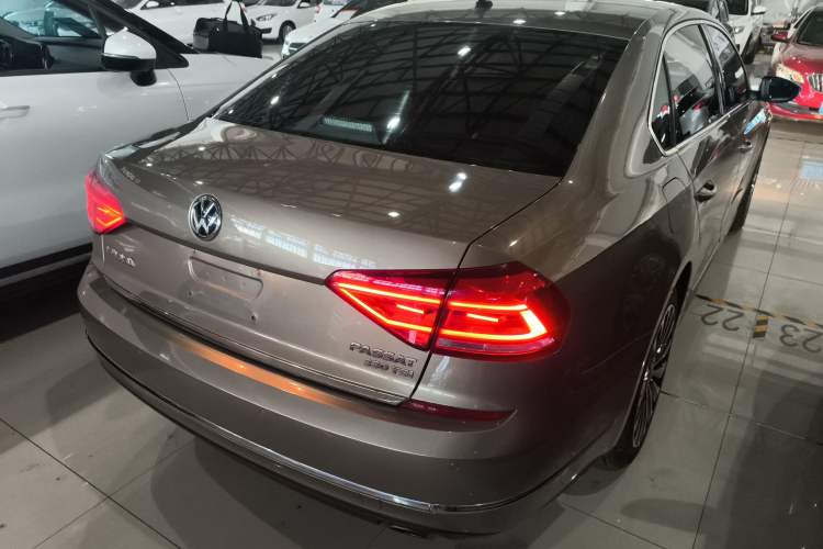 Used Volkswagen Passat 2016 330TSI DSG Prestige Edition
