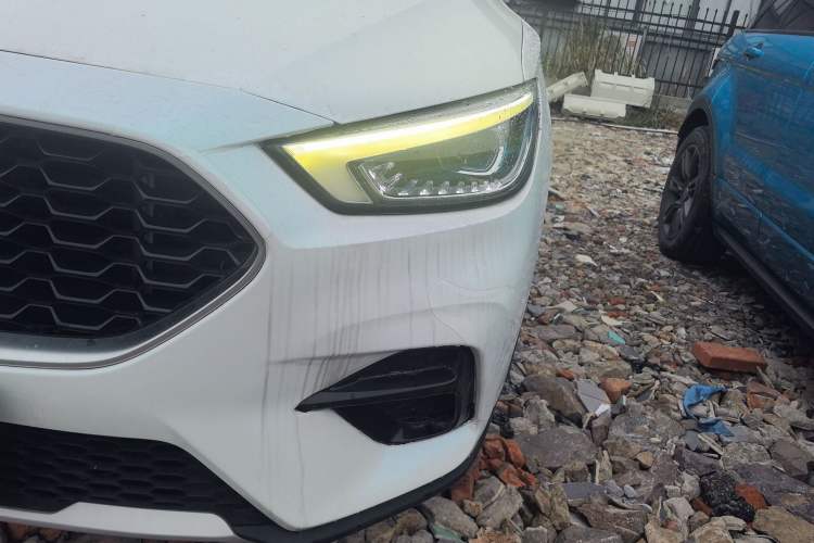 TDK.VehicleDetails.img