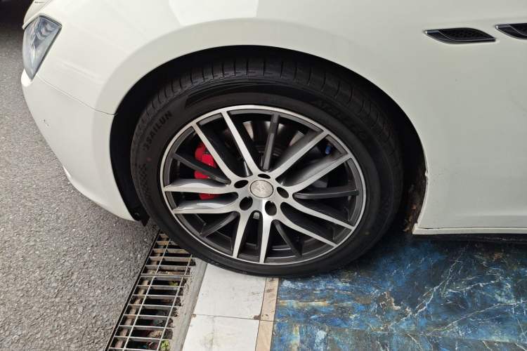 Used Maserati Ghibli 2014 3.0T Standard Edition
