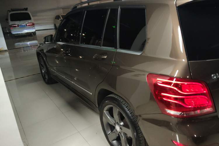 Used Mercedes-Benz GLK-Class 2013 GLK 300 4MATIC Dynamic Sunroof Model