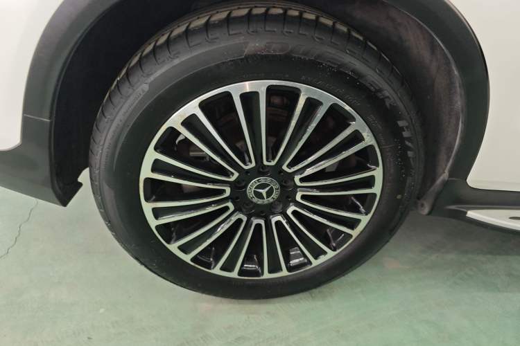 Used Mercedes-Benz GLC 2018 Facelifted GLC 260 4MATIC Dynamic Edition