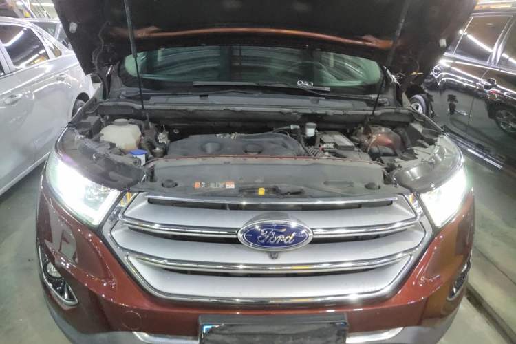 Used Ford Edge 2016 EcoBoost 245 Two-Wheel-Drive Titanium 7-Seater
