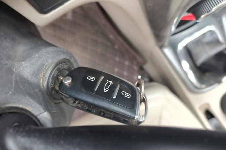 Used Chery Tiggo 3 2014 1.6L Manual Zhishang Edition
