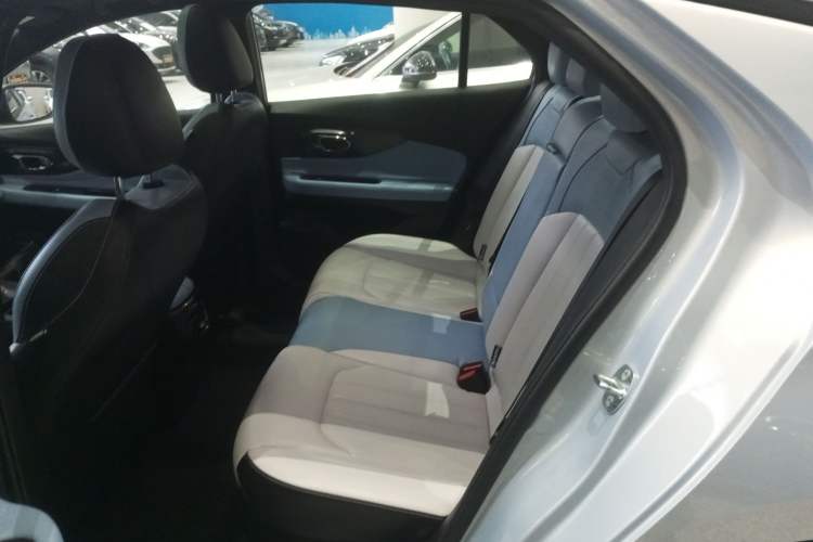 Used GAC Trumpchi EMPOW 2023 Shadow Leopard H Smart Hybrid Edition
