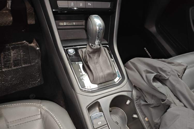 Used Volkswagen Touran 2018 Volkswagen Touran L 280TSI DSG Comfort Edition 7-seater