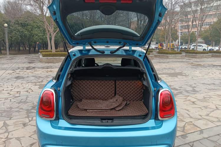 Used  MINI 2015 2.0T COOPER S Five-Door Edition
