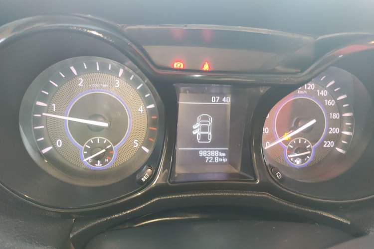 Used JMC Yuhu 5 2019 2.0T Diesel Manual Two-Wheel Drive Entry-Level China VI Standard