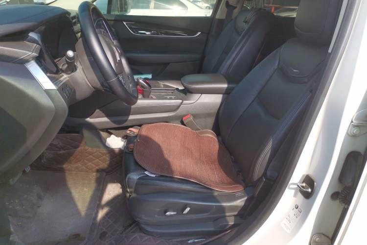 Used Cadillac XT5 2016 25T Luxury Model
