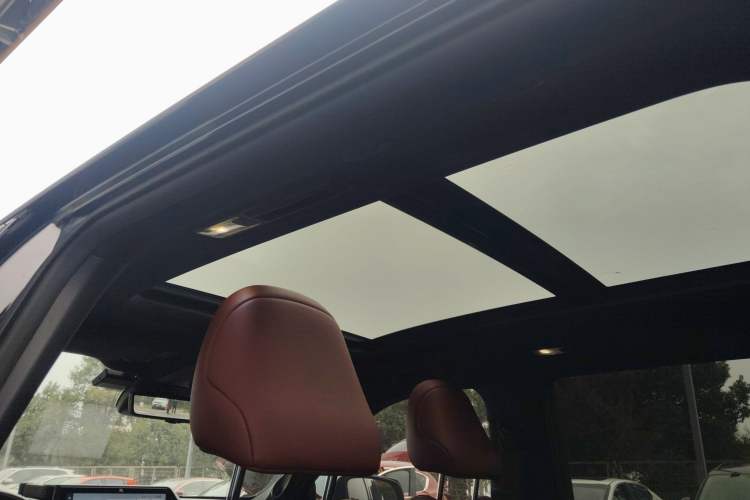 Used Toyota Crown Land Cruiser 2021 2.5L HEV Four-Wheel Drive Flagship Edition
