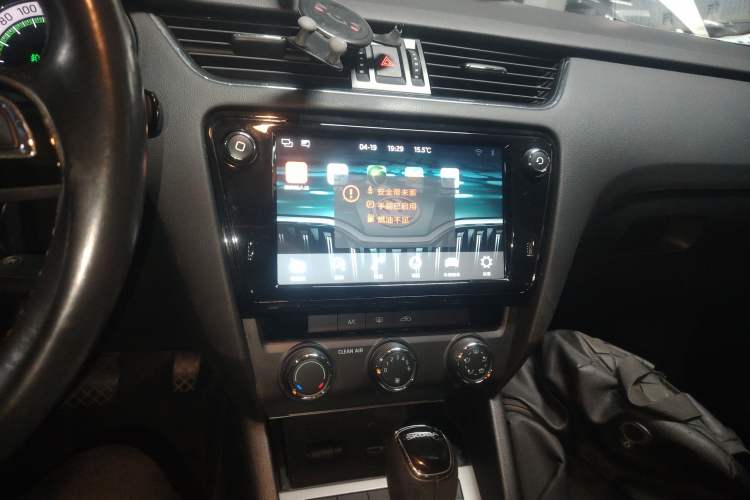 Used Skoda Octavia 2018 1.6L Automatic Luxury Edition
