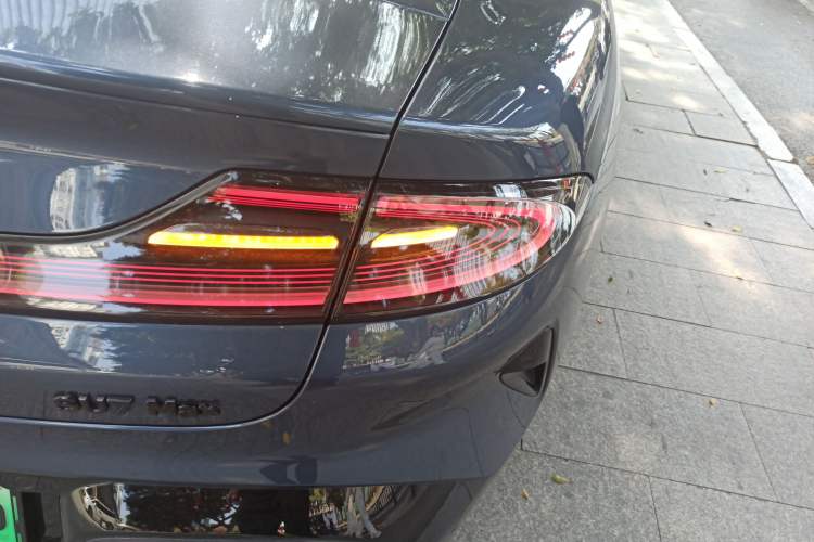 Used  SU7 2024 Four-Wheel Drive Ultra-Long Range Advanced Intelligent Driving Max Edition