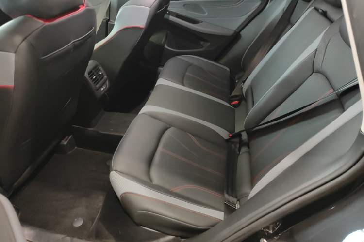 Used Volkswagen Lamando 2024 Lavida L 280TSI DSG Cool & Spicy Edition
