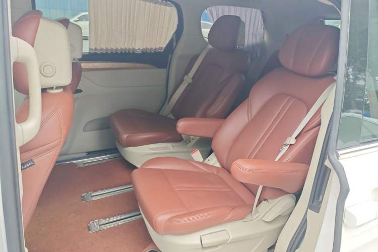 Used Buick GL8 2017 ES 28T Comfort Model China V Standard
