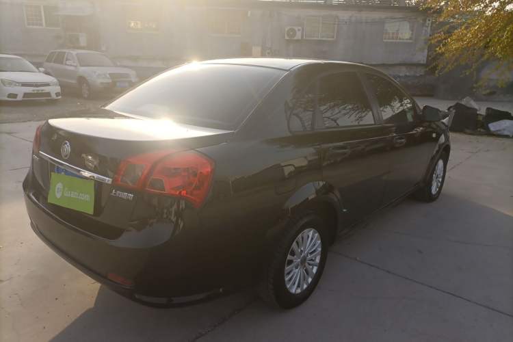 Used Buick Excelle 2015 1.5L Automatic Classic Model
