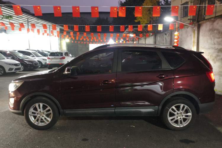 Used Baojun 560 2015 1.8L Manual Comfort Model
