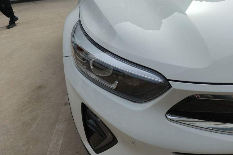 Used Kia kx1 Stonic 2021 1.4L CVT Sunroof Model