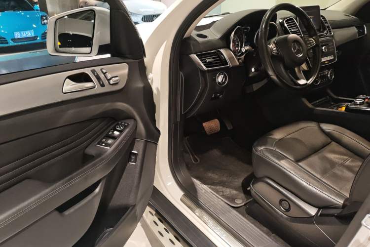 Used Mercedes-Benz GLE Coupe 2015 GLE 320 4MATIC Coupe SUV