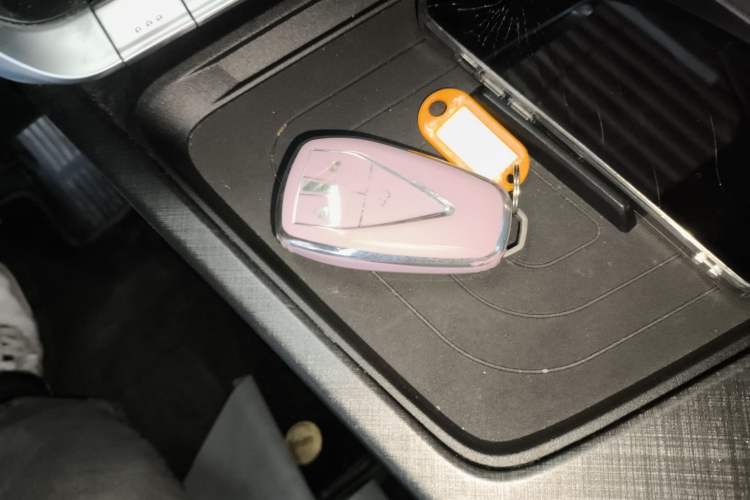 Used Changan UNI-T 2022 1.5T Prestige Version
