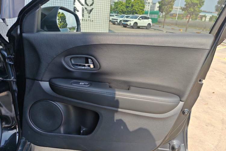 Used Honda XR-V 2017 1.5L LXi CVT Classic Edition
