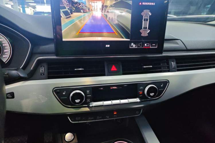 Used Audi A4L 2022 40 TFSI Luxury Dynamic Model
