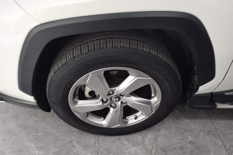 Used Toyota RAV4 2020 2.0L CVT Two-Wheel Drive Fashion PLUS Edition
