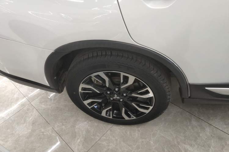 Used Mitsubishi Outlander 2020 2.0L Two-Wheel Drive Enjoyment Version 5 Seats