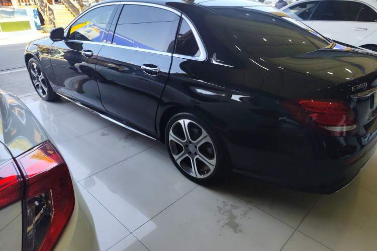Used Mercedes-Benz E-Class 2016 E 300 L Sport Luxury Model
