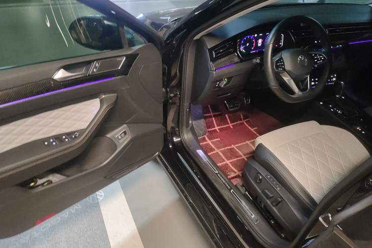 Used Volkswagen Magotan 2023 2 Million Units Limited-Edition 380TSI DSG Flagship Version
