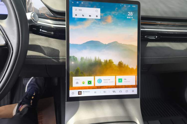 Used  L6 2024 125km Creative Edition
