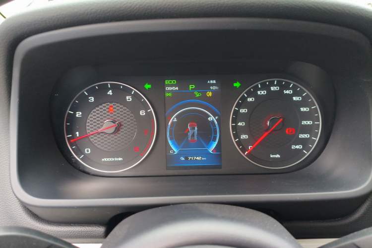 Used BYD Tang 2018 2.0T Automatic SmartConnect Prestige 5-Seater Emission Standard China V
