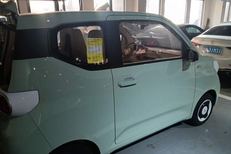 Used Wuling Hongguang MINIEV 2024 3rd Generation 215km Youth Edition
