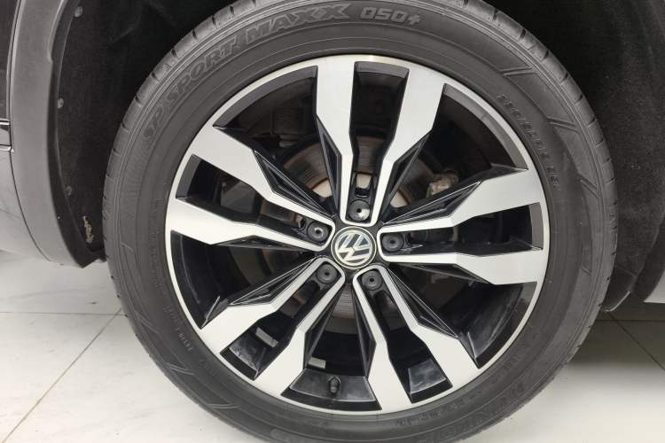 Used Volkswagen Tayron 2020 380TSI All-Wheel Drive R-Line Connected Version
