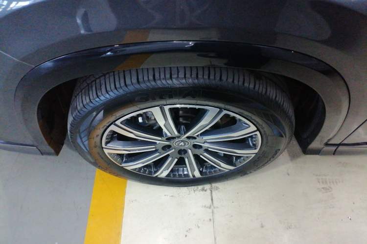 Used Changan CS75 PLUS 2023 3rd Generation 1.5T Automatic Prestige Model
