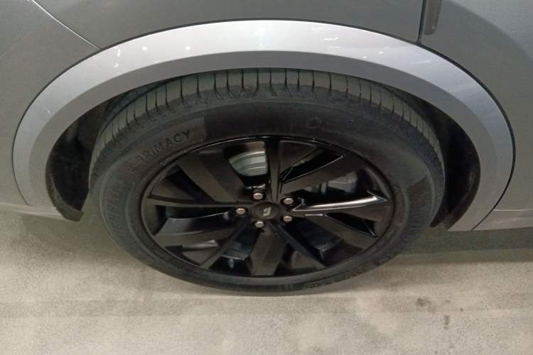 Used Li Auto L8 2023 Pro Model