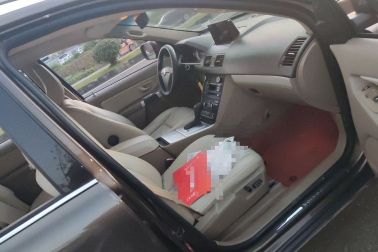 Used Volvo XC Classic 2014 T5 Luxury Edition
