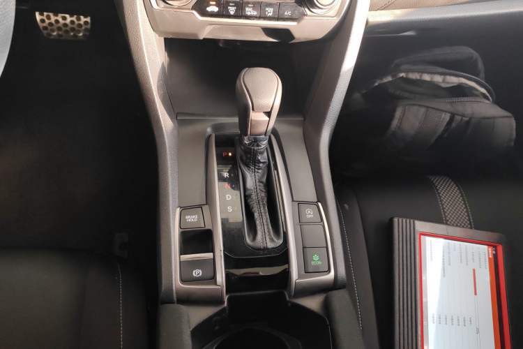 Used Honda Civic 2021 HATCHBACK 220TURBO CVT Trendy Cool Edition
