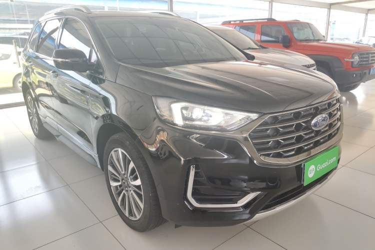 Used Ford Edge 2021 PLUS EcoBoost 245 Two-Wheel-Drive Titanium 7-Seater
