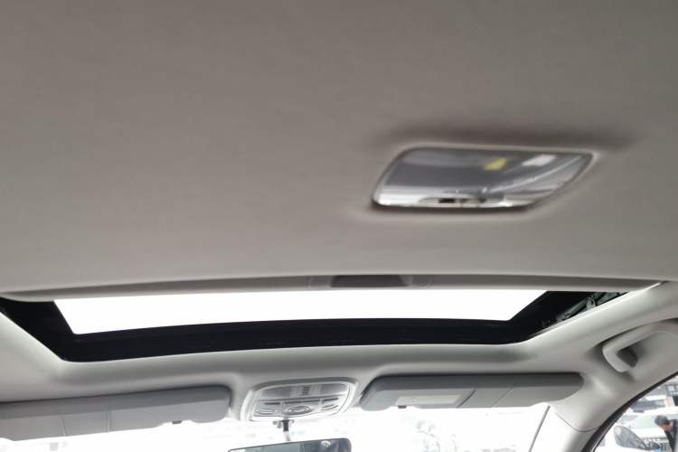 Used Haval M6 2023 PLUS 1.5T Manual Luxury Smart Connectivity Model
