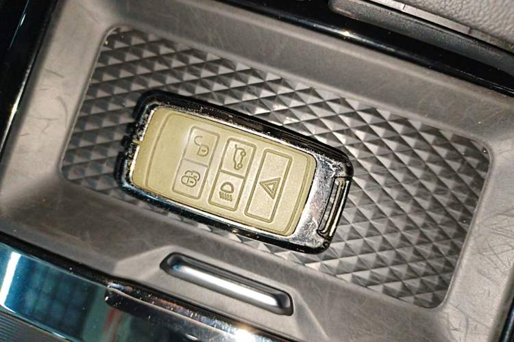 Used Land Rover Range Rover Evoque 2020 249 PS R-DYNAMIC S Black Edition Sport Version