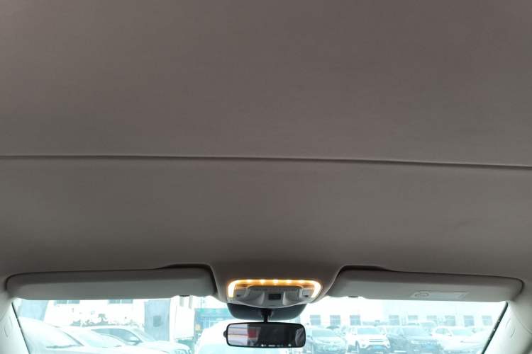 Used Mercedes-Benz Vito 2018 2.0T Business Version China VI Emission Standard