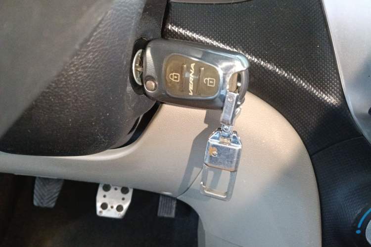 Used Hyundai Verna 2014 1.4L Manual Smart GLS Trim