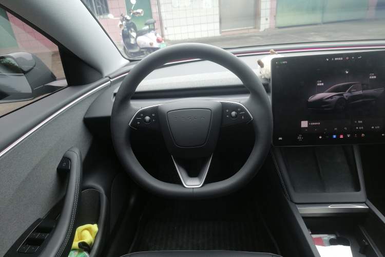 Used Tesla Model 3 2023 Rear-Wheel-Drive Version
