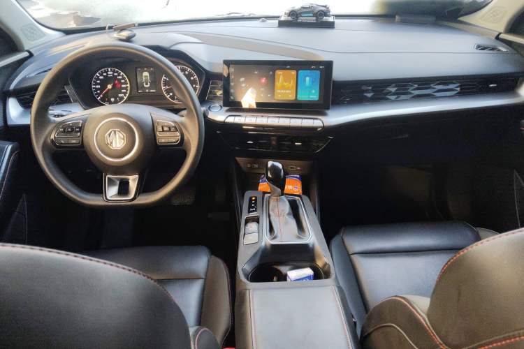 Used MG 5 2021 180 DVVT CVT Youthful Style Edition
