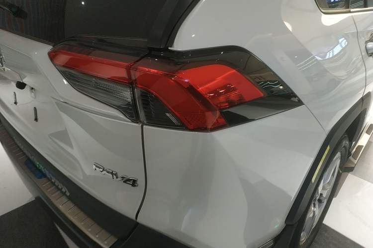 Used Toyota RAV4 2022 2.0L CVT Two-Wheel Drive Fashion Edition
