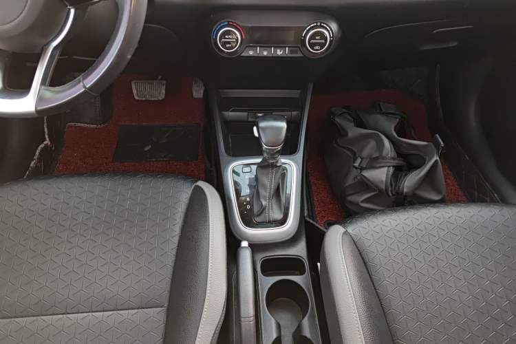 Used Kia kx1 Stonic 2019 1.4L Automatic Fun Edition China V Standard
