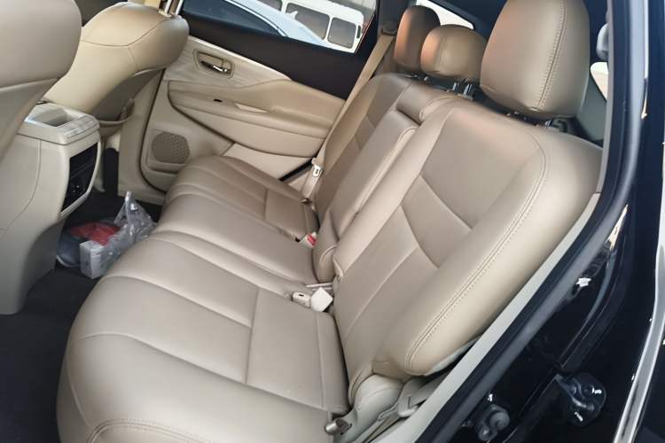 Used Nissan Murano 2019 2.5L XE Two-Wheel Drive Elite Version China V Standard
