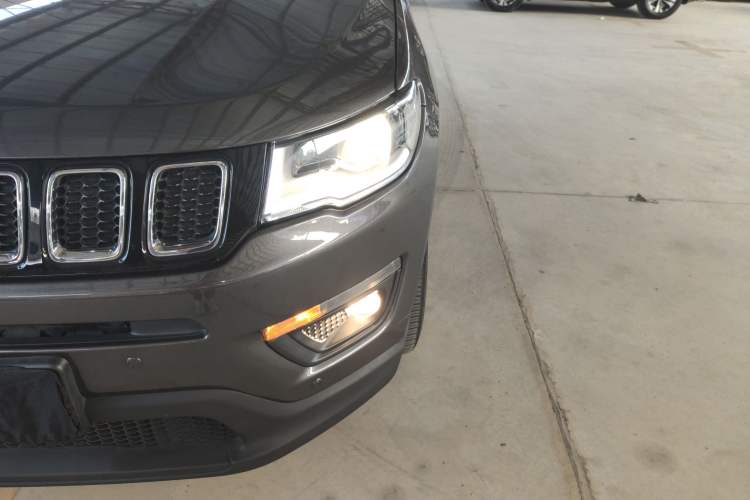 Used  Compass 2017 200T Automatic Family Edition